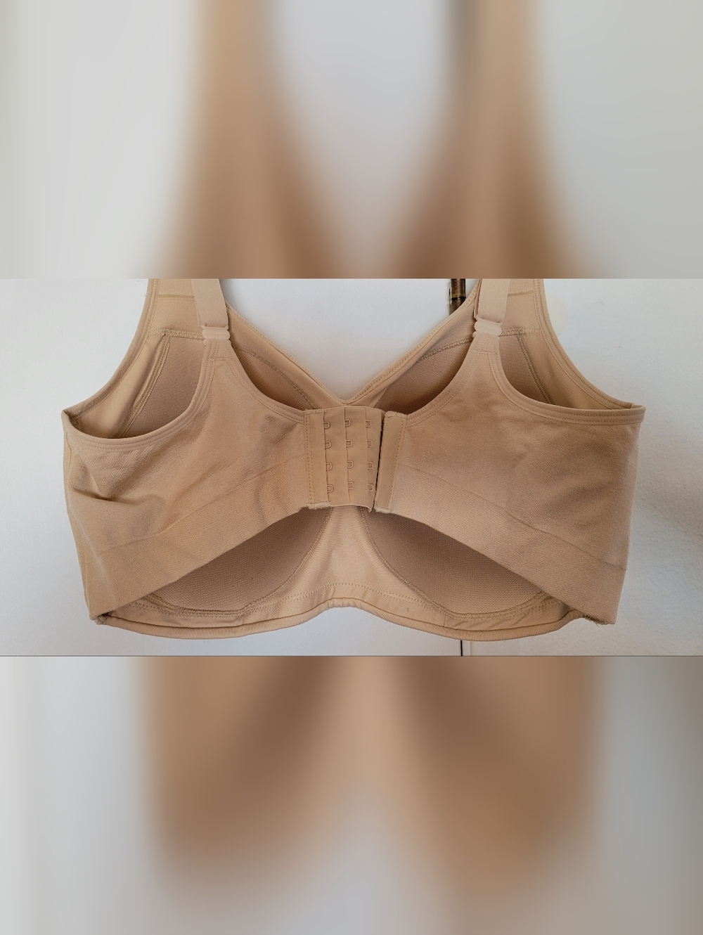 Vanity Fair Seamless Nude Comfort Bra - Soft Stretch Support - Picture 9 of 9